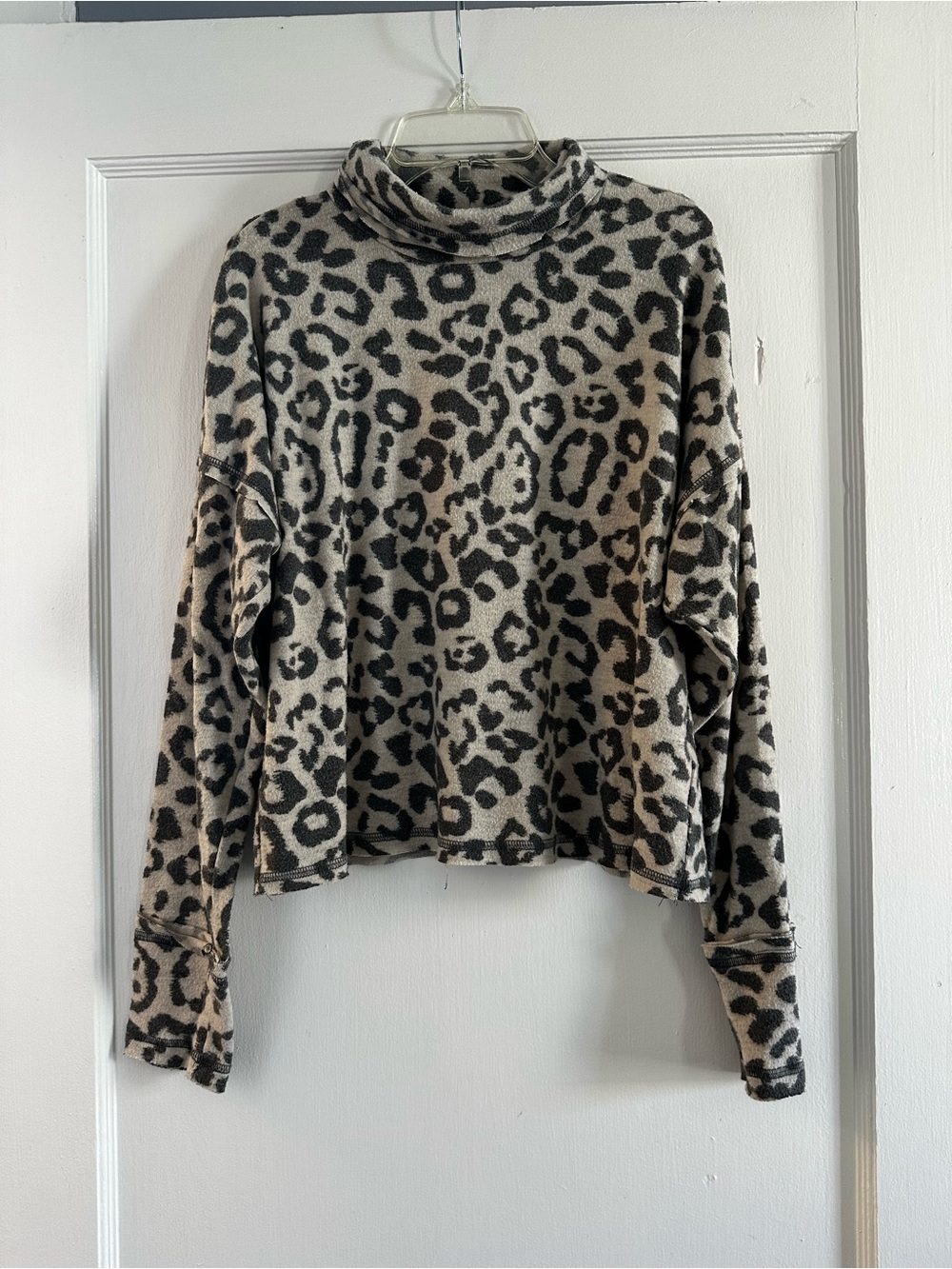 Leopard Print Turtleneck Sweater - Cream & Black